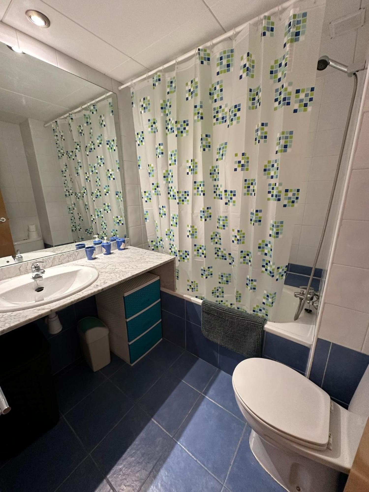 Bonito Piso Con Piscina Comunitaria Av-71 Appartement Roses